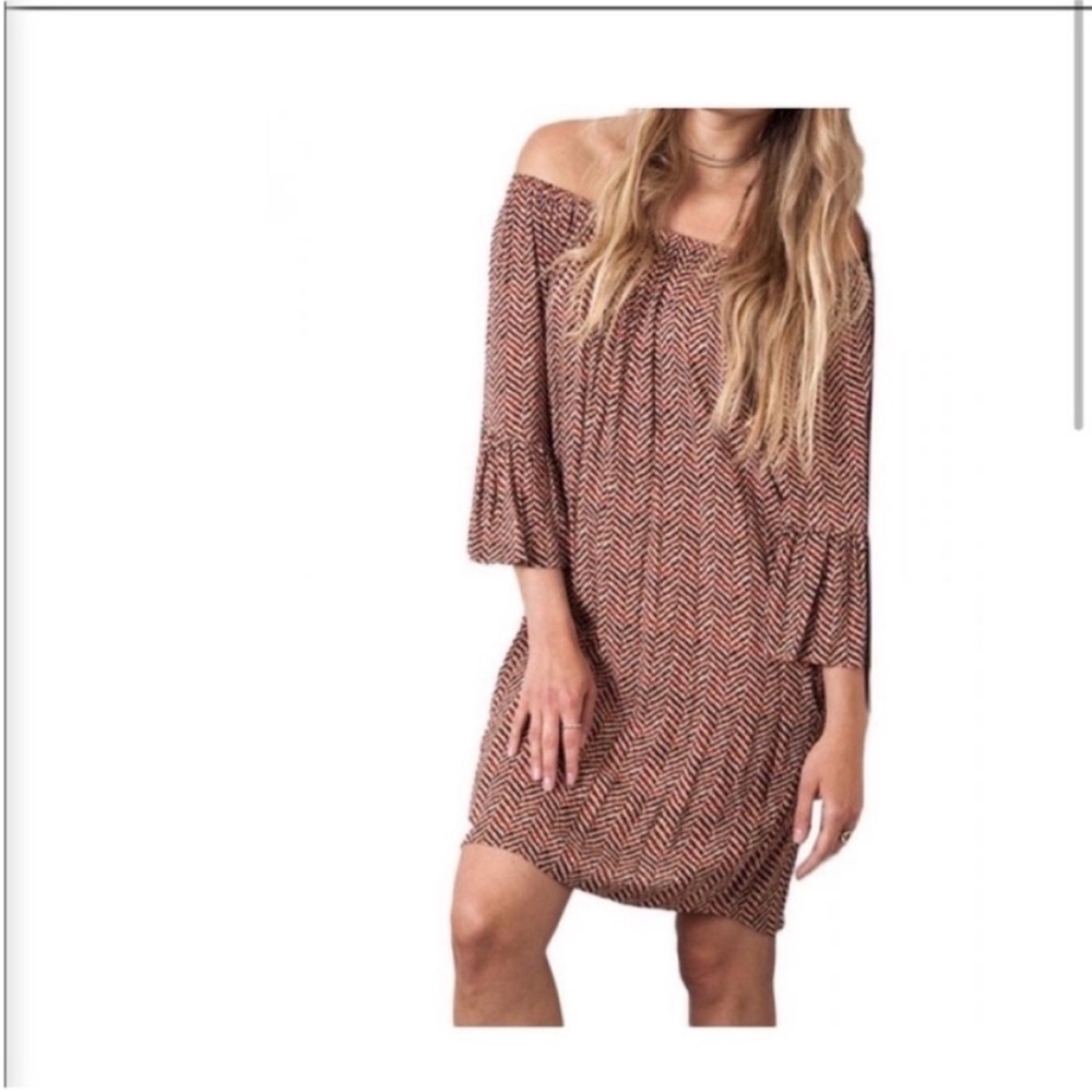 Umgee Printed Bell Sleeve Off Shoulder Day Dress Red Tan A9886 Small